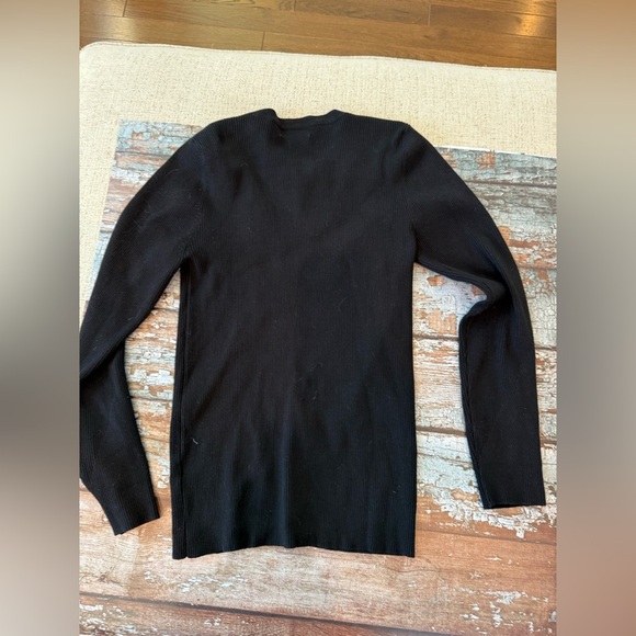 Tahari High Quality Black V-Neck Sweater with Gold Studs - Picture 4 of 5